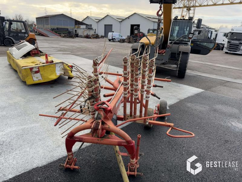 Pöttinger TOP 380N - Сеноворошилка: фото 4 Pöttinger TOP 380N - Сеноворошилка: фото 4