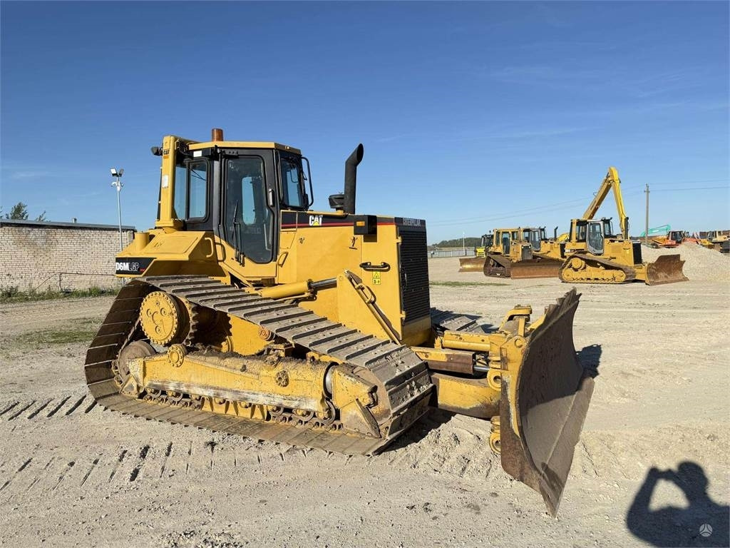 CAT D6M LGP - Бульдозер: фото 1 CAT D6M LGP - Бульдозер: фото 1
