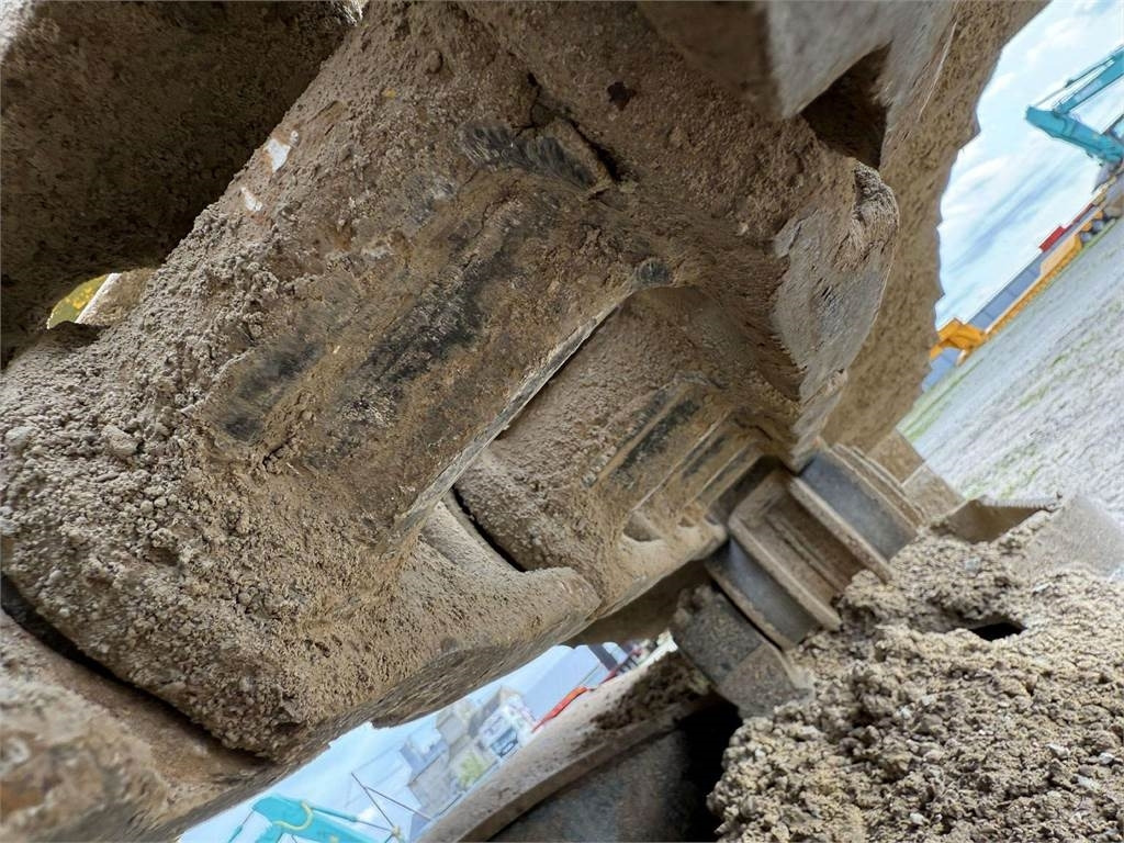 Гусеничный экскаватор Komatsu PC 210 LC-7 LONGREACH: фото 16