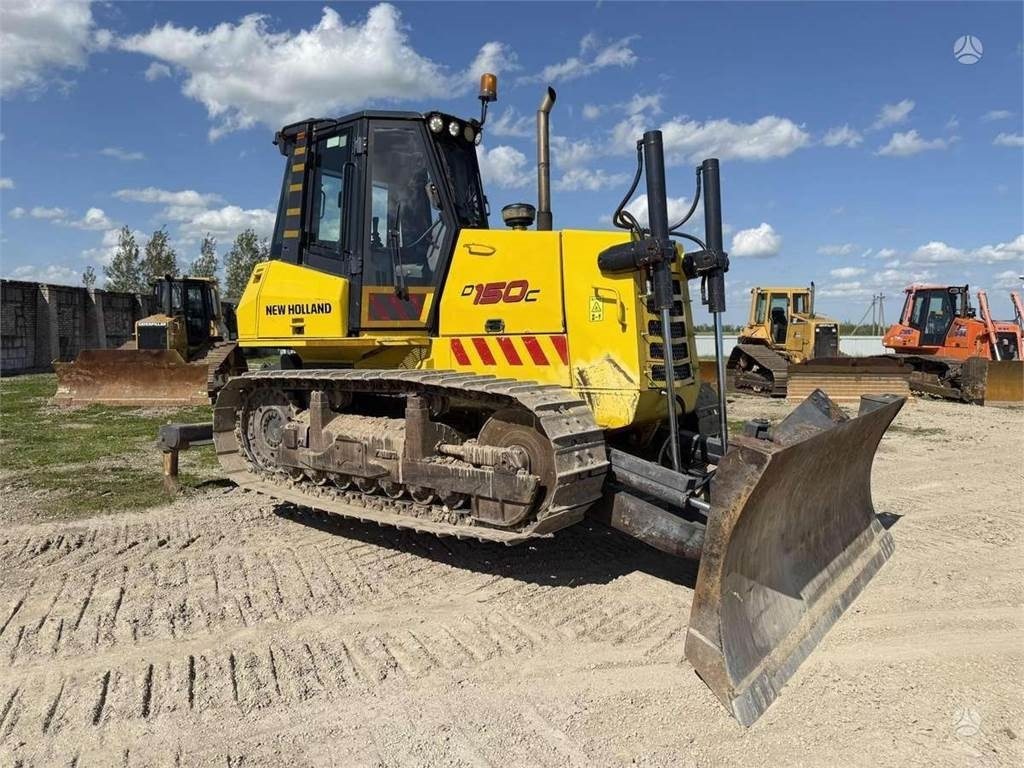 New Holland D150C Ripper - Бульдозер: фото 3 New Holland D150C Ripper - Бульдозер: фото 3