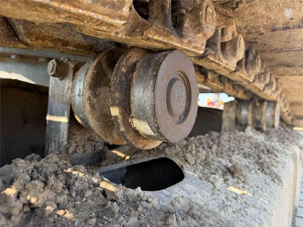 Гусеничный экскаватор Volvo EC 240 LC: фото 20