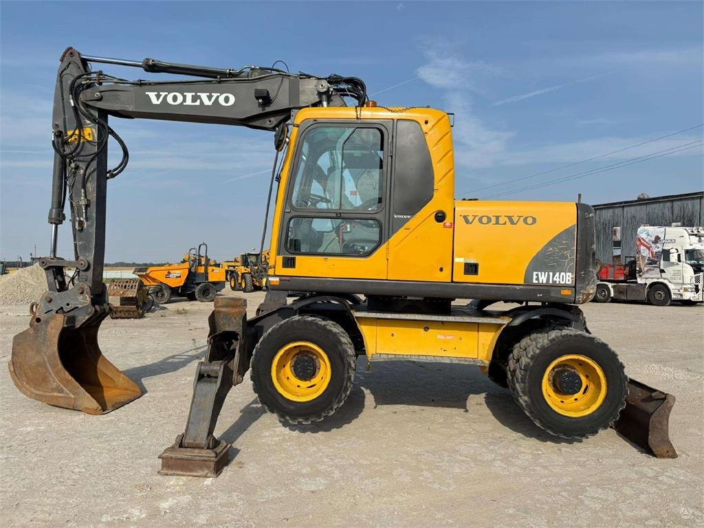 Volvo EW 140 B - Колёсный экскаватор: фото 2 Volvo EW 140 B - Колёсный экскаватор: фото 2