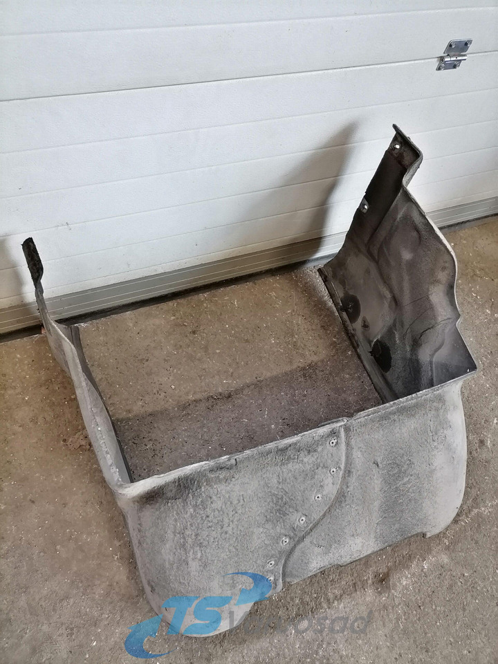 DAF Noise reduction mat under the cab 1683842 - Универсальная запчасть для Грузовиков: фото 4 DAF Noise reduction mat under the cab 1683842 - Универсальная запчасть для Грузовиков: фото 4