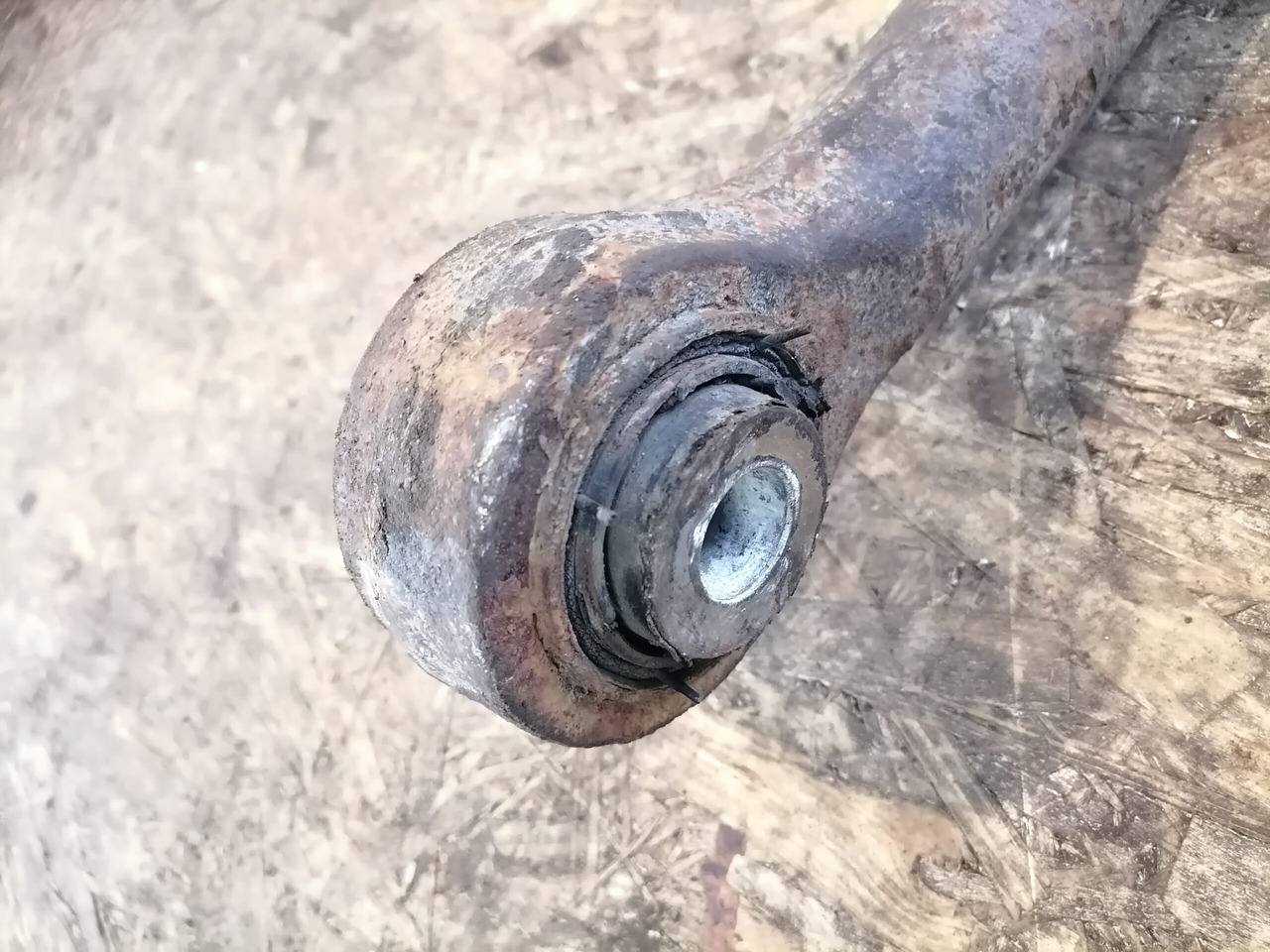 MAN Anti-roll bar 81437156108 - Стабилизатор поперечной устойчивости для Грузовиков: фото 3 MAN Anti-roll bar 81437156108 - Стабилизатор поперечной устойчивости для Грузовиков: фото 3