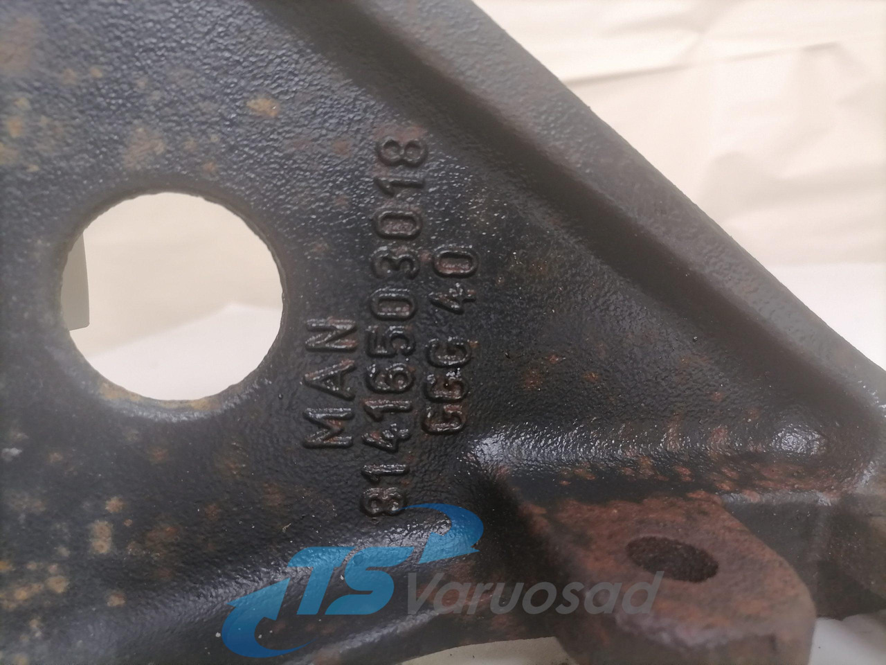 MAN Bummmmper bracket 81416503018 - Бампер для Грузовиков: фото 3 MAN Bummmmper bracket 81416503018 - Бампер для Грузовиков: фото 3