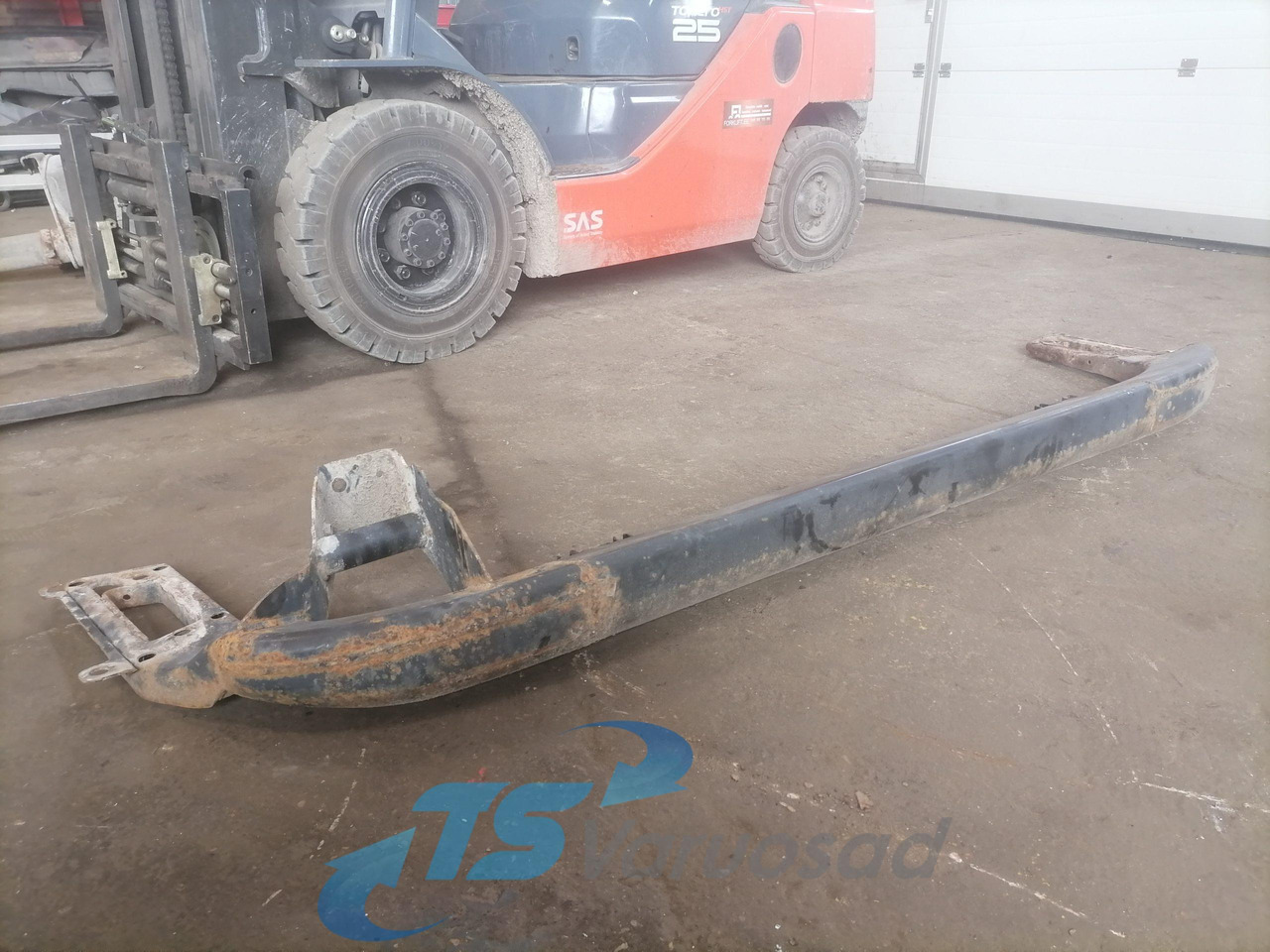 MAN Bumper 81416505013 - Бампер для Грузовиков: фото 3 MAN Bumper 81416505013 - Бампер для Грузовиков: фото 3