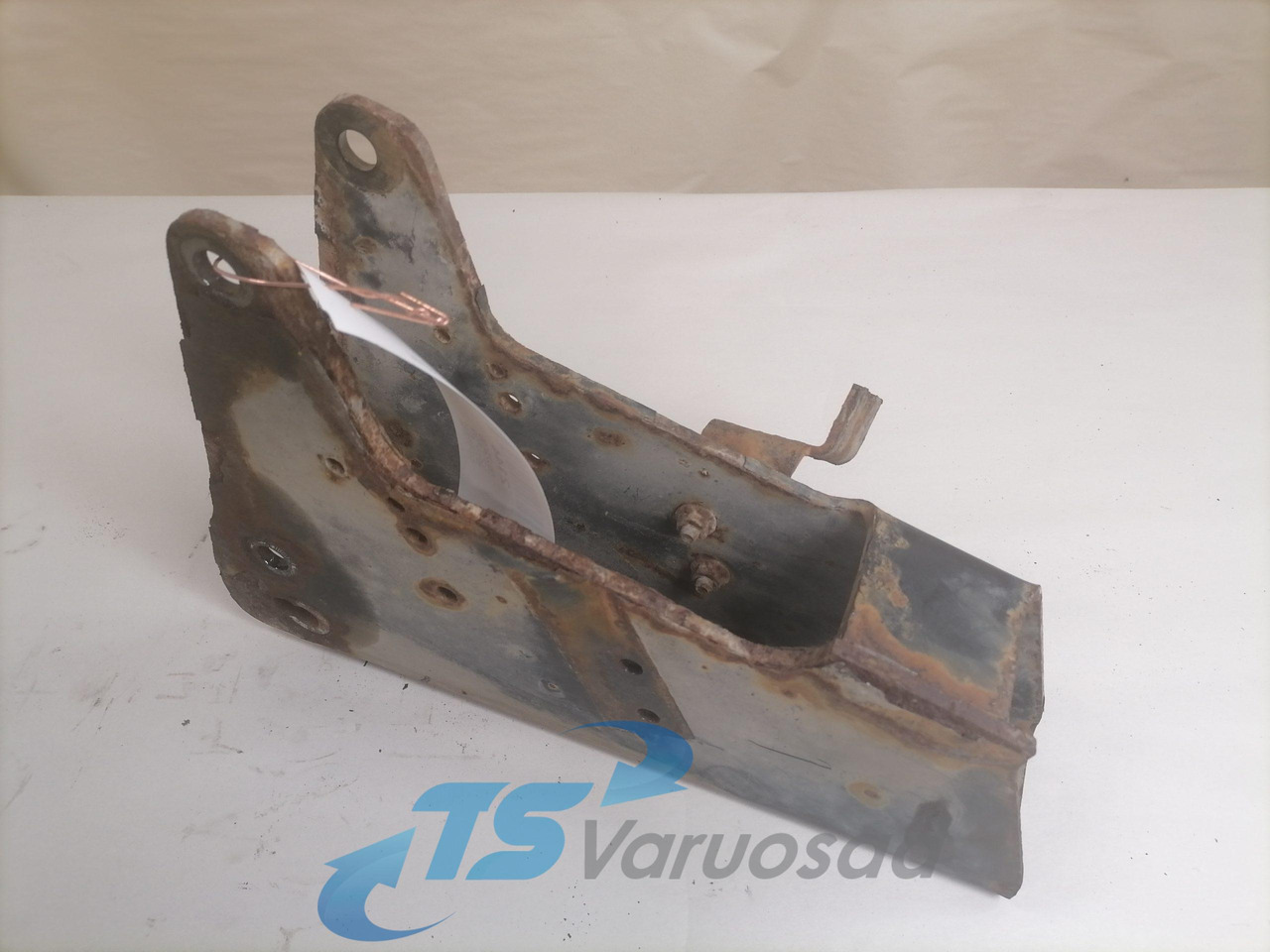 MAN Cab suspension carrier 81417200144 - Подвеска кабины для Грузовиков: фото 1 MAN Cab suspension carrier 81417200144 - Подвеска кабины для Грузовиков: фото 1
