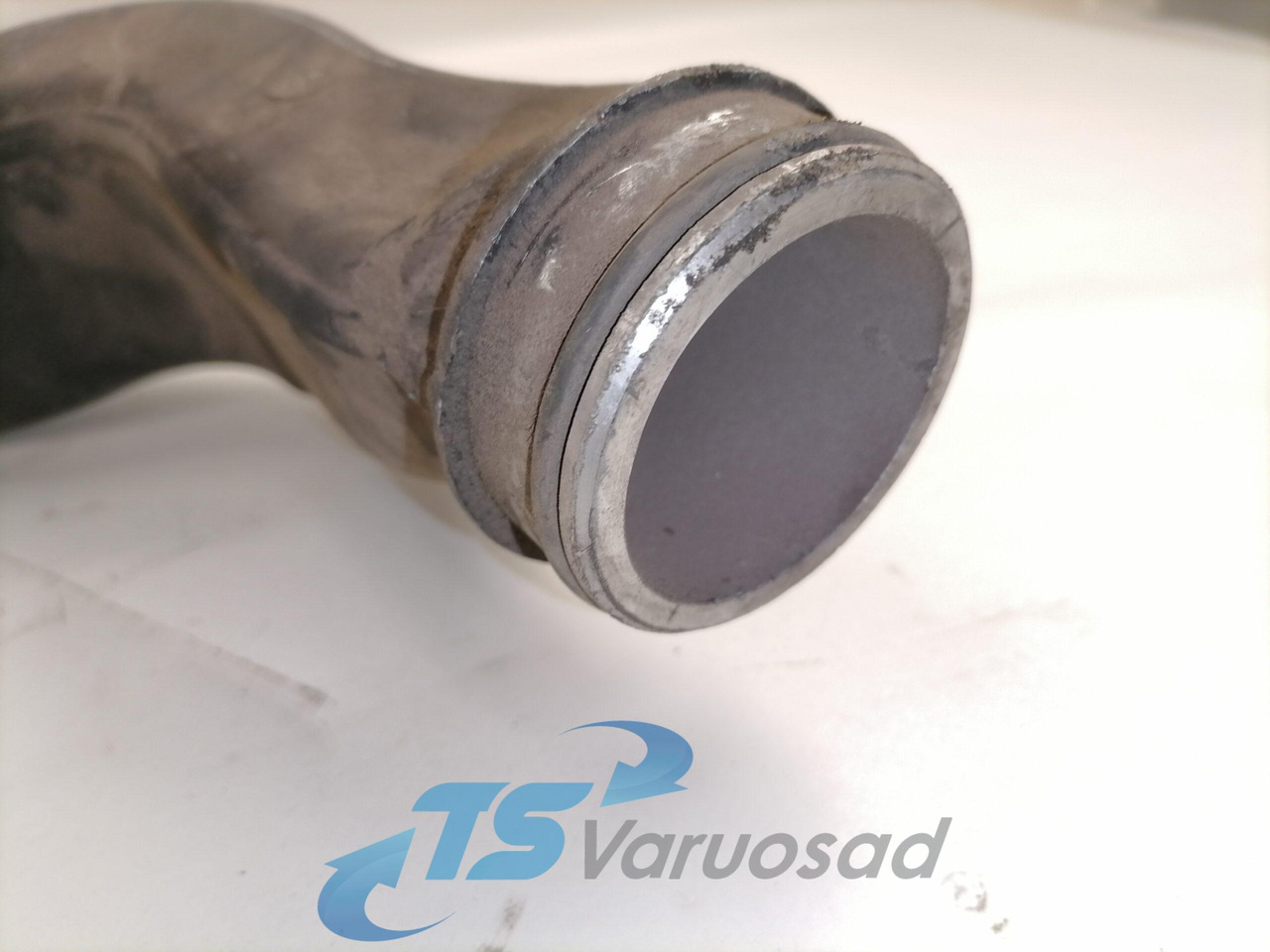 MAN Coolant pipe 51063023261 - Система охлаждения для Грузовиков: фото 4 MAN Coolant pipe 51063023261 - Система охлаждения для Грузовиков: фото 4