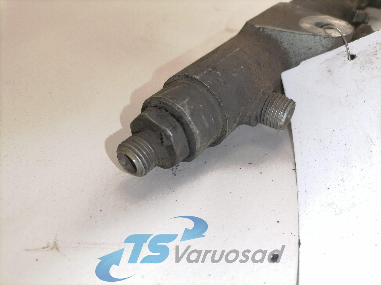 MAN Fuel collector 51103116058 - Подготовка топлива для Грузовиков: фото 3 MAN Fuel collector 51103116058 - Подготовка топлива для Грузовиков: фото 3