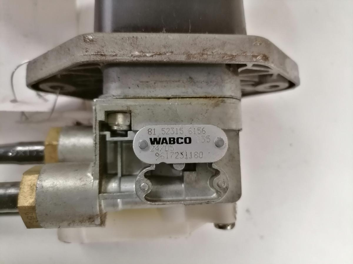 MAN Handbrake control lever 81523156156 - Универсальная запчасть для Грузовиков: фото 4 MAN Handbrake control lever 81523156156 - Универсальная запчасть для Грузовиков: фото 4