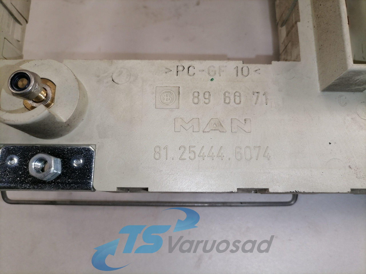 MAN Kaitsmepaneel 81254446074 - Предохранитель для Грузовиков: фото 2 MAN Kaitsmepaneel 81254446074 - Предохранитель для Грузовиков: фото 2