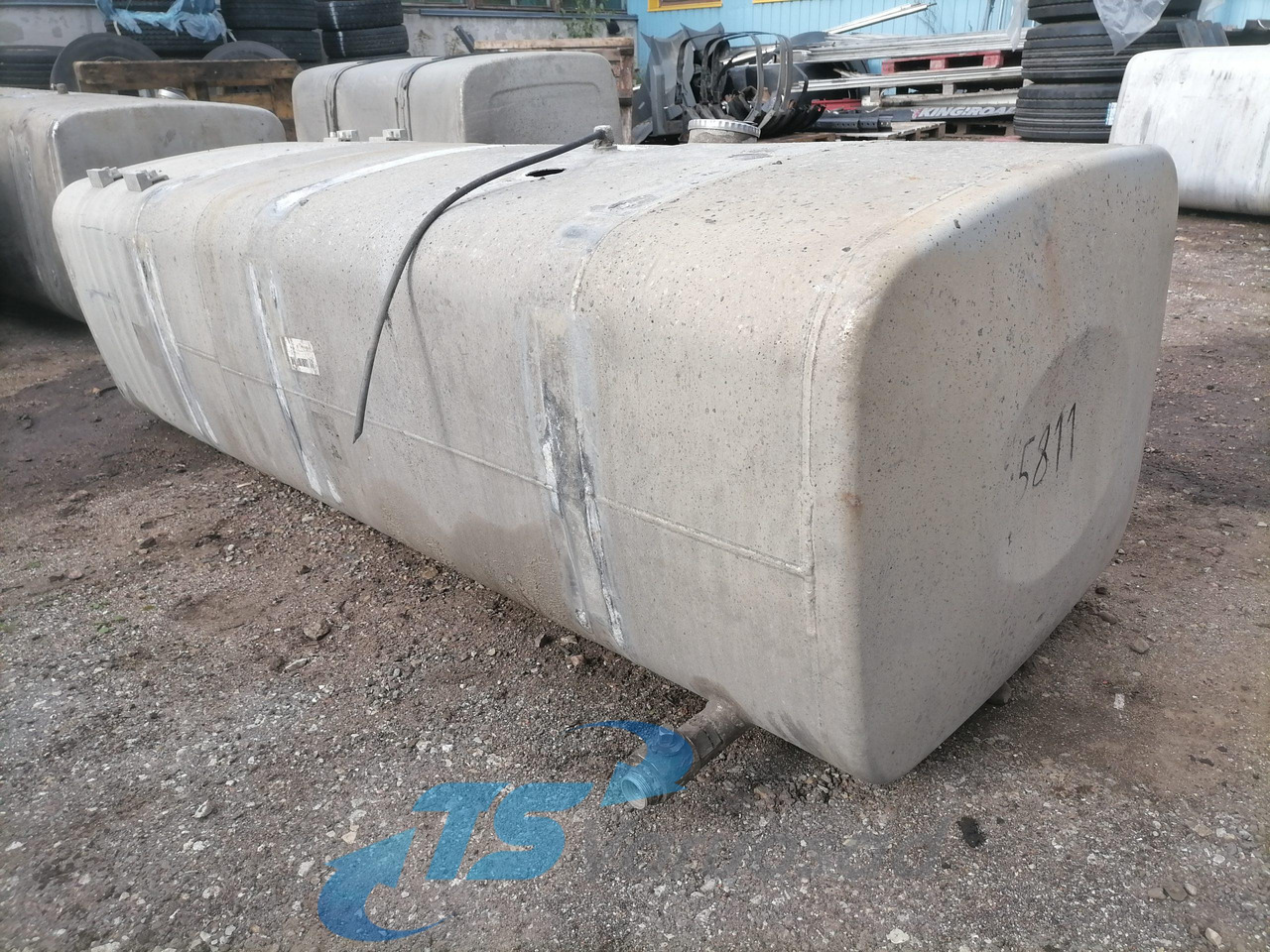 MAN Kütusepaak 710L 81122015712 - Топливный бак для Грузовиков: фото 4 MAN Kütusepaak 710L 81122015712 - Топливный бак для Грузовиков: фото 4