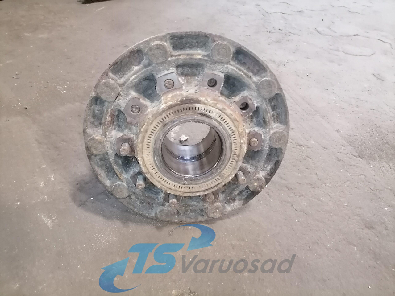 MAN Rear axel hub 81357010155 - Ступица для Грузовиков: фото 2 MAN Rear axel hub 81357010155 - Ступица для Грузовиков: фото 2