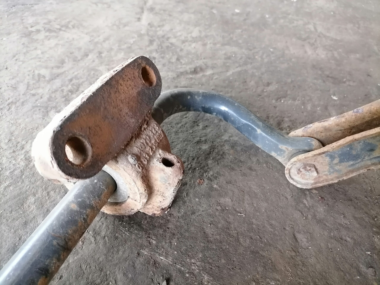 MB Anti-roll bar A9703200411 - Стабилизатор поперечной устойчивости для Грузовиков: фото 4 MB Anti-roll bar A9703200411 - Стабилизатор поперечной устойчивости для Грузовиков: фото 4