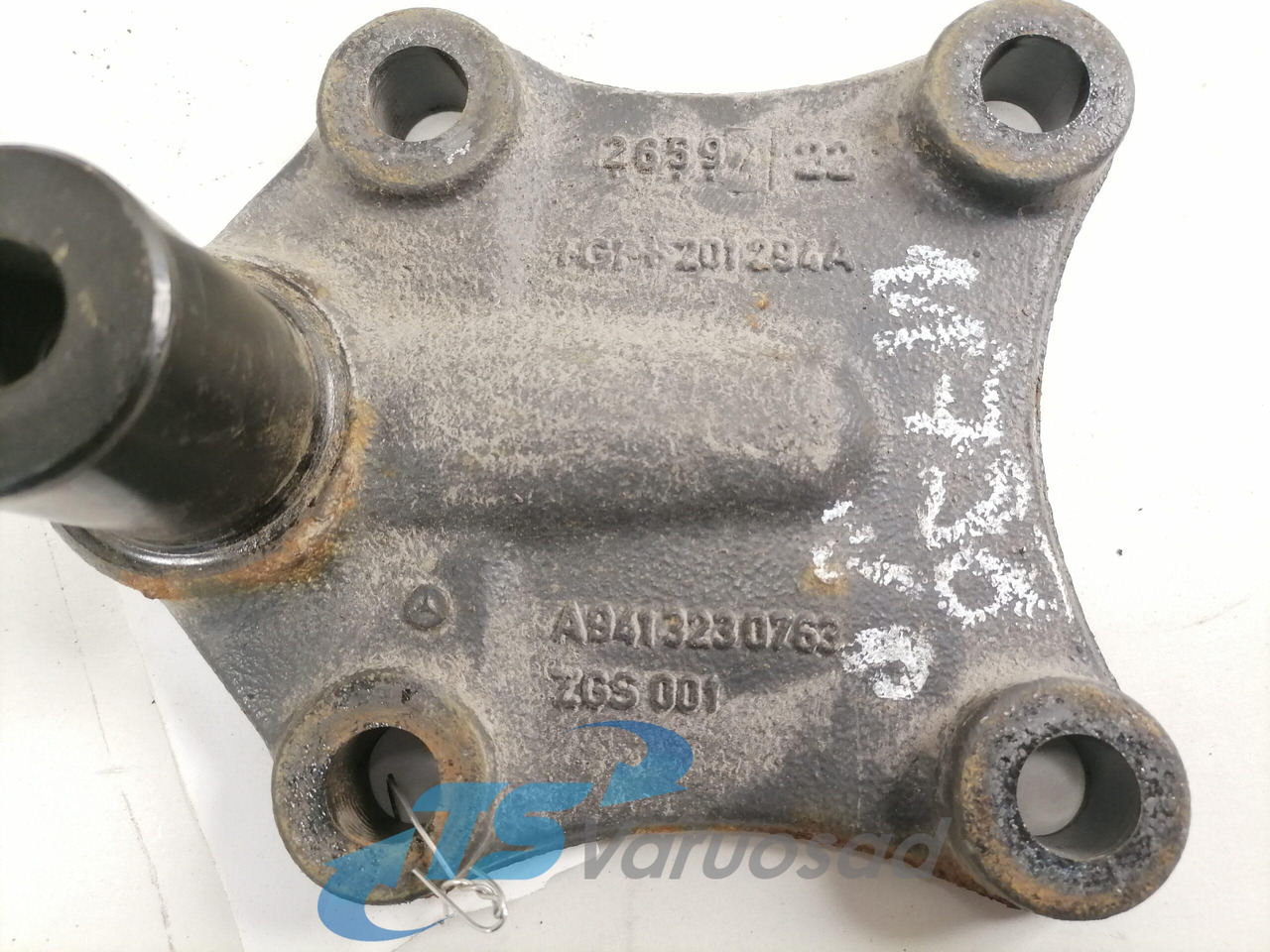 Mercedes-Benz Anti-roll bar bracket A9413230763 - Стабилизатор поперечной устойчивости для Грузовиков: фото 2 Mercedes-Benz Anti-roll bar bracket A9413230763 - Стабилизатор поперечной устойчивости для Грузовиков: фото 2