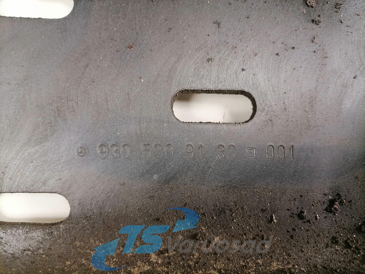 Mercedes-Benz Astmelaua kandur 9305209133 - Боковая подножка для Грузовиков: фото 3 Mercedes-Benz Astmelaua kandur 9305209133 - Боковая подножка для Грузовиков: фото 3