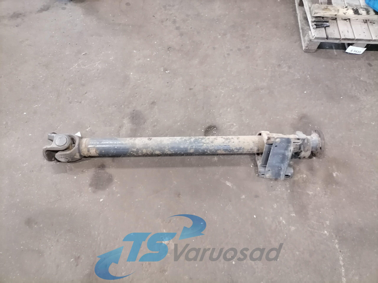 Mercedes-Benz Propeller shaft A6574101504 - Карданный вал для Грузовиков: фото 1 Mercedes-Benz Propeller shaft A6574101504 - Карданный вал для Грузовиков: фото 1