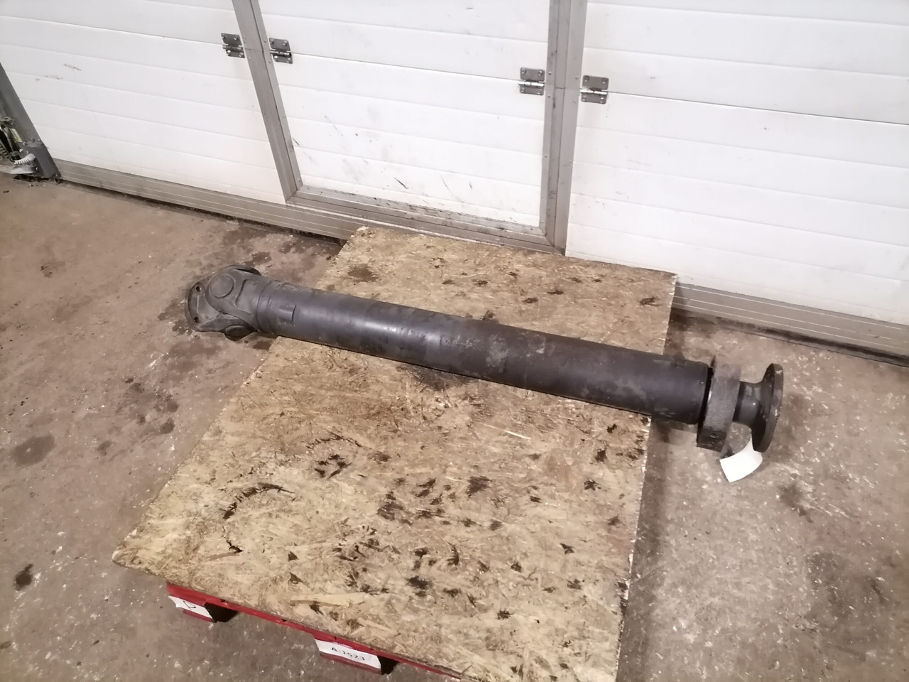 Mercedes-Benz Propeller shaft A6594100101 - Карданный вал для Грузовиков: фото 1 Mercedes-Benz Propeller shaft A6594100101 - Карданный вал для Грузовиков: фото 1