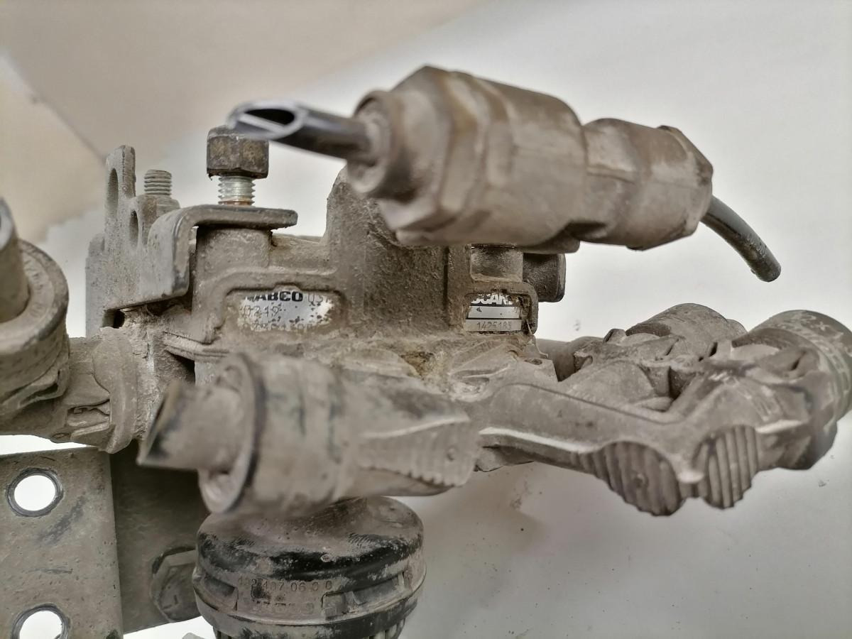 Scania Air pressure control valve 1425183 - Тормозной клапан для Грузовиков: фото 3 Scania Air pressure control valve 1425183 - Тормозной клапан для Грузовиков: фото 3