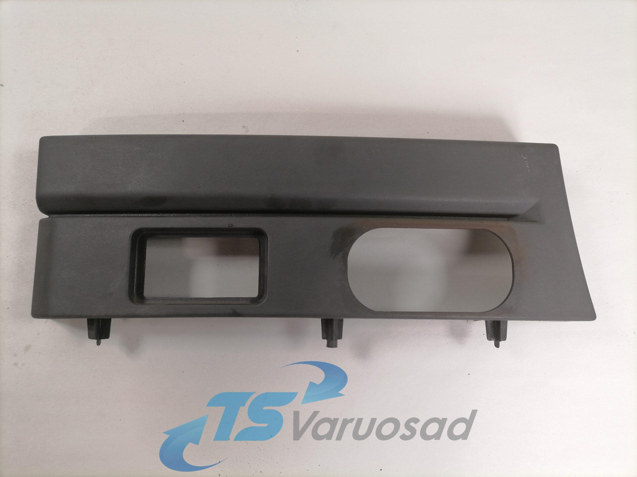Scania Astmelaua plastik kate, keskmine parem 1501343 - Боковая подножка для Грузовиков: фото 1 Scania Astmelaua plastik kate, keskmine parem 1501343 - Боковая подножка для Грузовиков: фото 1