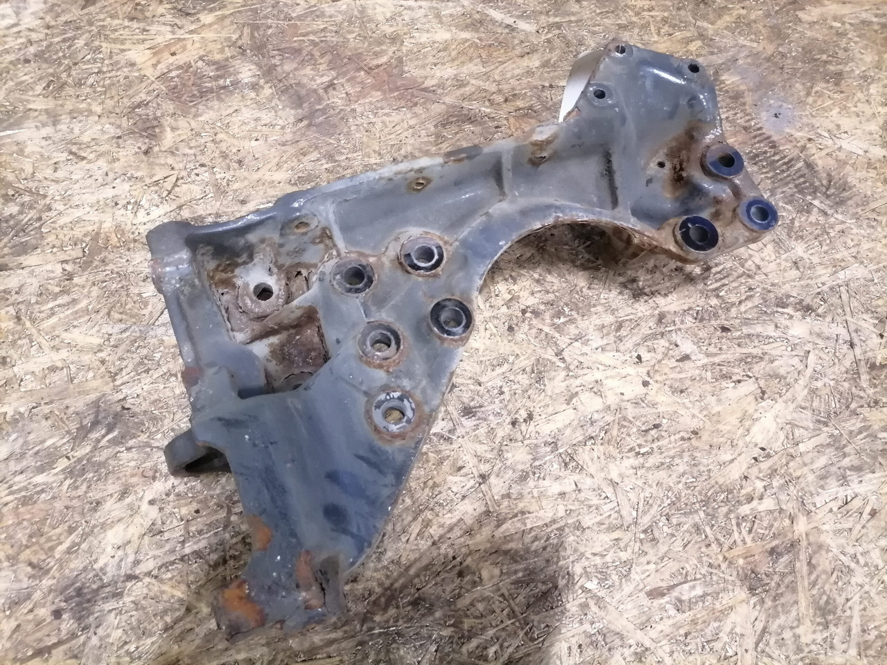 Scania Bracket 1375802 - Рама/ Шасси для Грузовиков: фото 1 Scania Bracket 1375802 - Рама/ Шасси для Грузовиков: фото 1