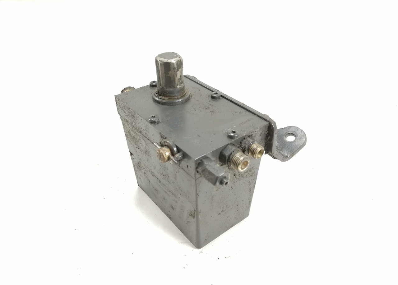 Scania Cab tilting pump 1794907 - Подвеска кабины для Грузовиков: фото 1 Scania Cab tilting pump 1794907 - Подвеска кабины для Грузовиков: фото 1