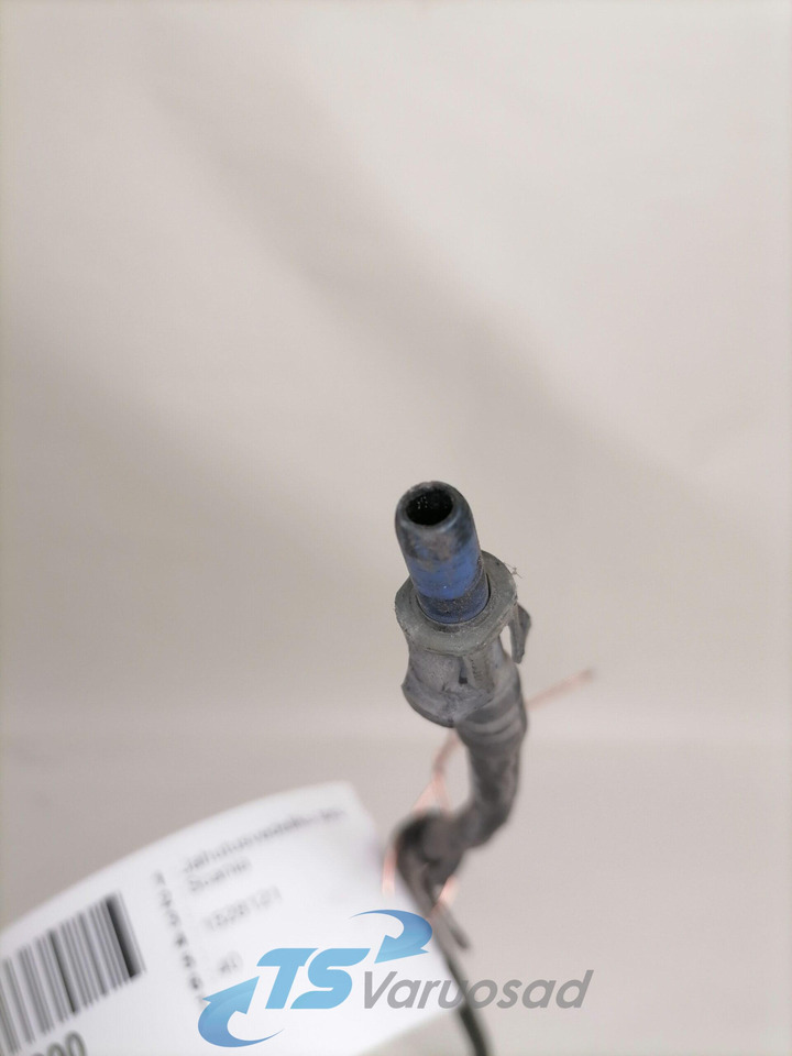Scania Coolant pipe 1528121 - Система охлаждения для Грузовиков: фото 2 Scania Coolant pipe 1528121 - Система охлаждения для Грузовиков: фото 2