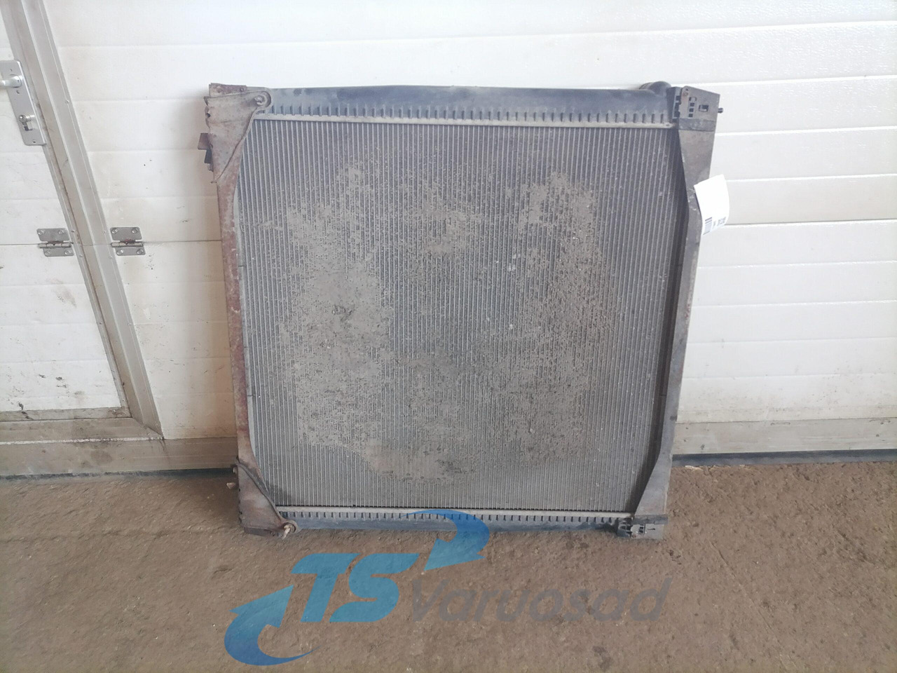 Scania Cooling radiator 1769997 - Радиатор для Грузовиков: фото 2 Scania Cooling radiator 1769997 - Радиатор для Грузовиков: фото 2