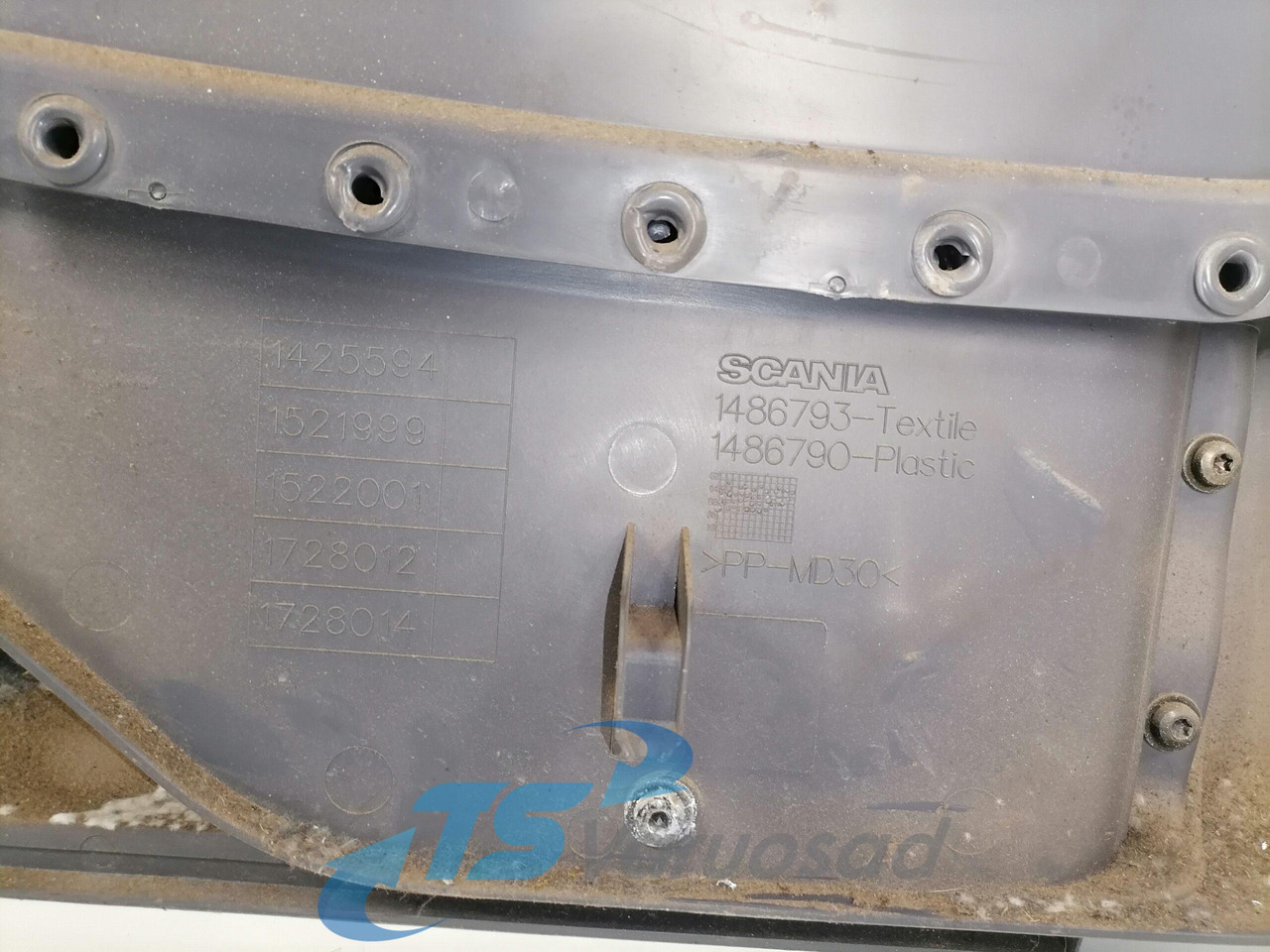Scania Door trim panel 1486793 - Дверь и запчасти для Грузовиков: фото 4 Scania Door trim panel 1486793 - Дверь и запчасти для Грузовиков: фото 4