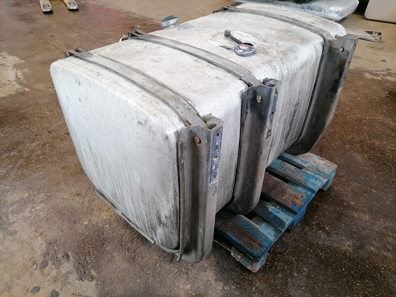 Scania Kütusepaak 500L 1517307 - Топливный бак для Грузовиков: фото 2 Scania Kütusepaak 500L 1517307 - Топливный бак для Грузовиков: фото 2