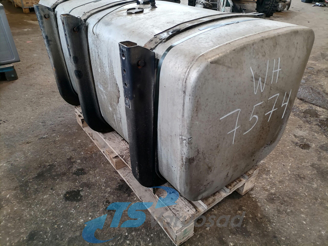 Scania Kütusepaak 700L 1517309 - Топливный бак для Грузовиков: фото 5 Scania Kütusepaak 700L 1517309 - Топливный бак для Грузовиков: фото 5