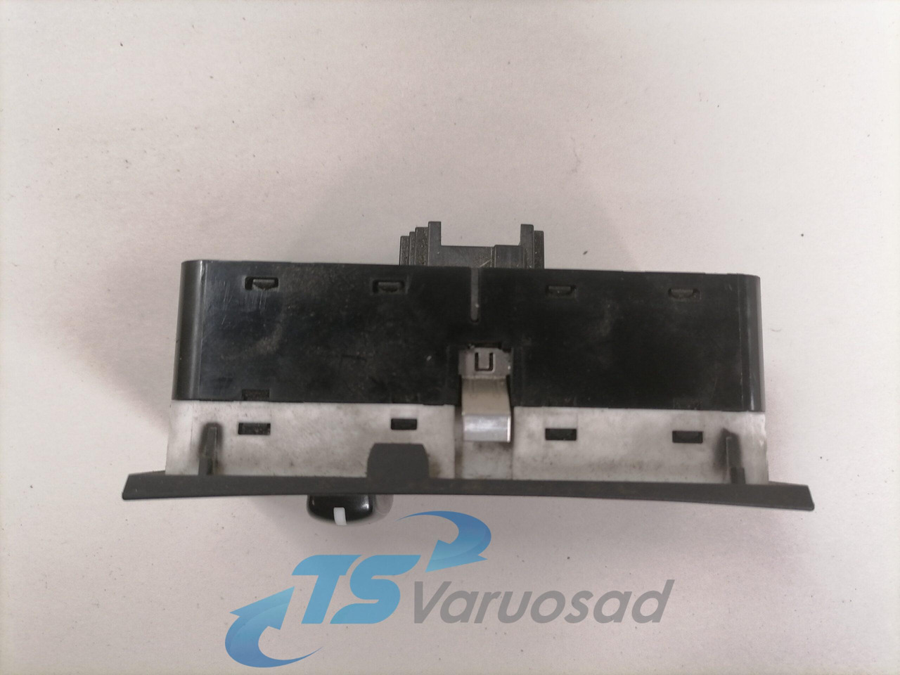 Scania Lüliti, esituled 1900317 - Кабина для Грузовиков: фото 2 Scania Lüliti, esituled 1900317 - Кабина для Грузовиков: фото 2