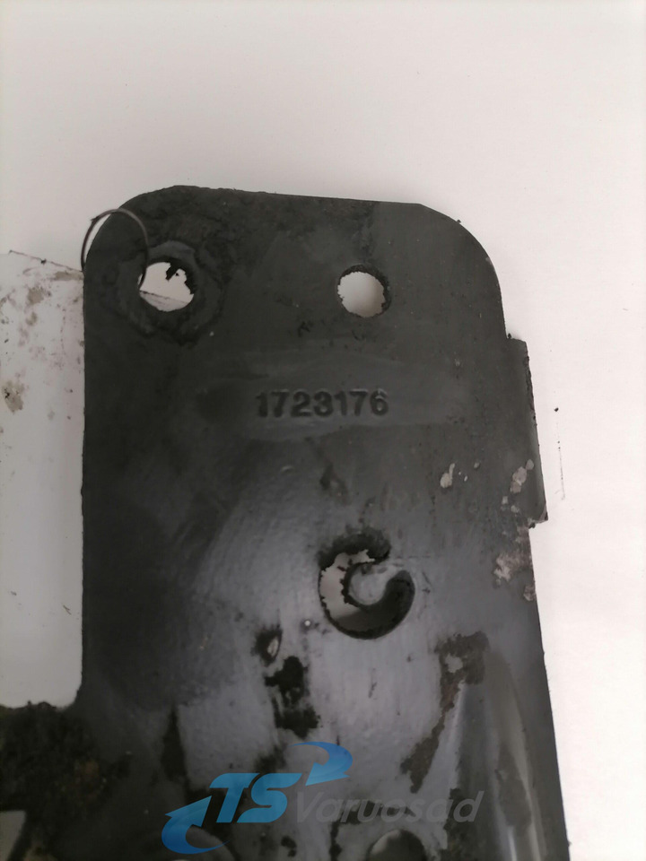 Scania Mudguard bracket 1723176 - Универсальная запчасть для Грузовиков: фото 2 Scania Mudguard bracket 1723176 - Универсальная запчасть для Грузовиков: фото 2