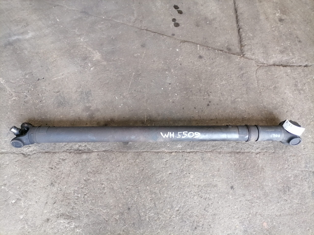 Scania Propeller shaft 1758616 - Карданный вал для Грузовиков: фото 2 Scania Propeller shaft 1758616 - Карданный вал для Грузовиков: фото 2