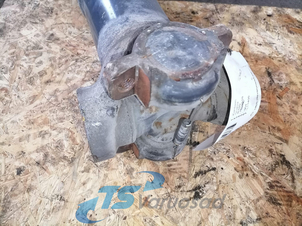 Scania Propeller shaft 1758616 - Карданный вал для Грузовиков: фото 4 Scania Propeller shaft 1758616 - Карданный вал для Грузовиков: фото 4