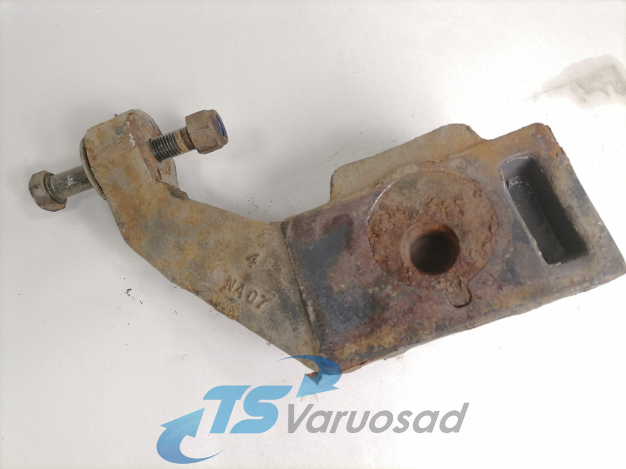 Scania Shock absorber mounting 1354061 - Подвеска для Грузовиков: фото 4 Scania Shock absorber mounting 1354061 - Подвеска для Грузовиков: фото 4
