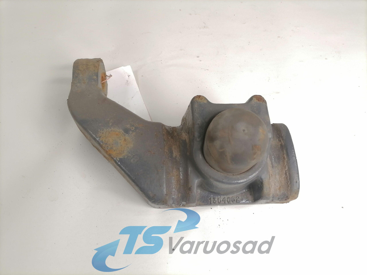 Scania Shock absorber mounting 1354062 - Подвеска для Грузовиков: фото 1 Scania Shock absorber mounting 1354062 - Подвеска для Грузовиков: фото 1