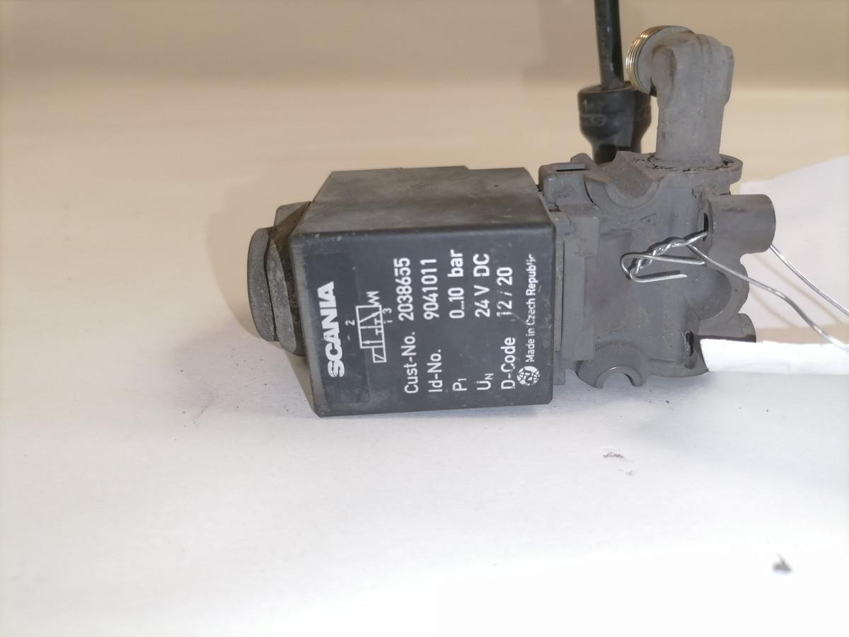 Scania Solenoid valve 2038655 - Тормозной клапан для Грузовиков: фото 2 Scania Solenoid valve 2038655 - Тормозной клапан для Грузовиков: фото 2