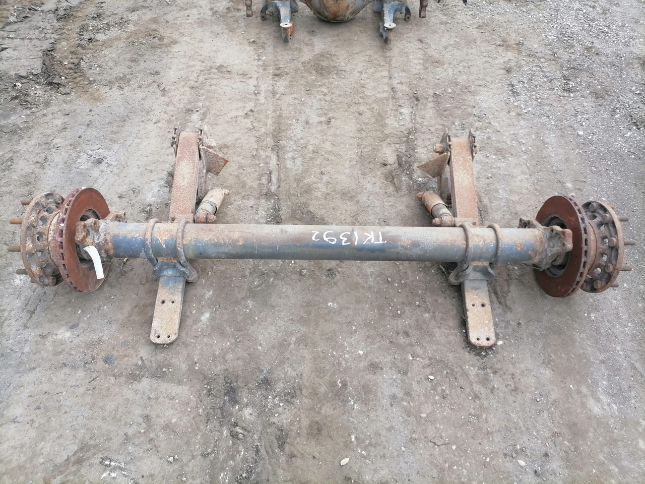 Schmitz Axel housing 945960374900 - Ось и запчасти для Грузовиков: фото 3 Schmitz Axel housing 945960374900 - Ось и запчасти для Грузовиков: фото 3
