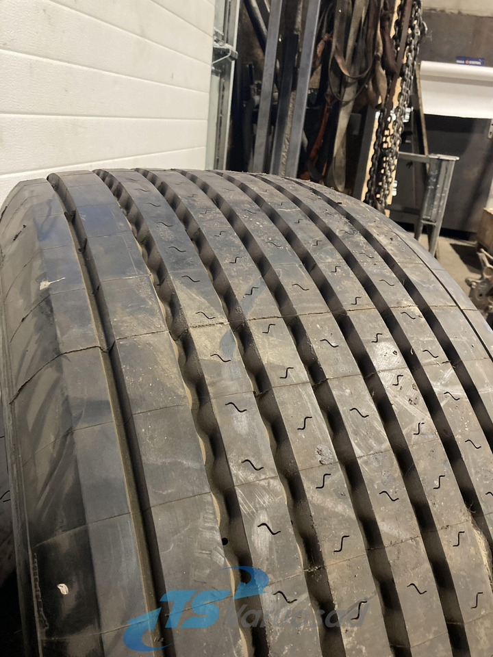 Universaalne Michelin 425/55R19,5 42555R195 - Шины и диски для Грузовиков: фото 3 Universaalne Michelin 425/55R19,5 42555R195 - Шины и диски для Грузовиков: фото 3