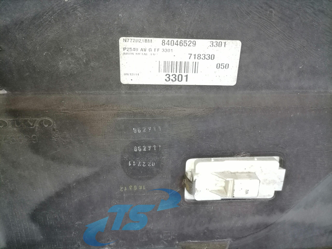 Volvo Air deflector 84046529 - Аэродинамика/ Спойлеры для Грузовиков: фото 4 Volvo Air deflector 84046529 - Аэродинамика/ Спойлеры для Грузовиков: фото 4