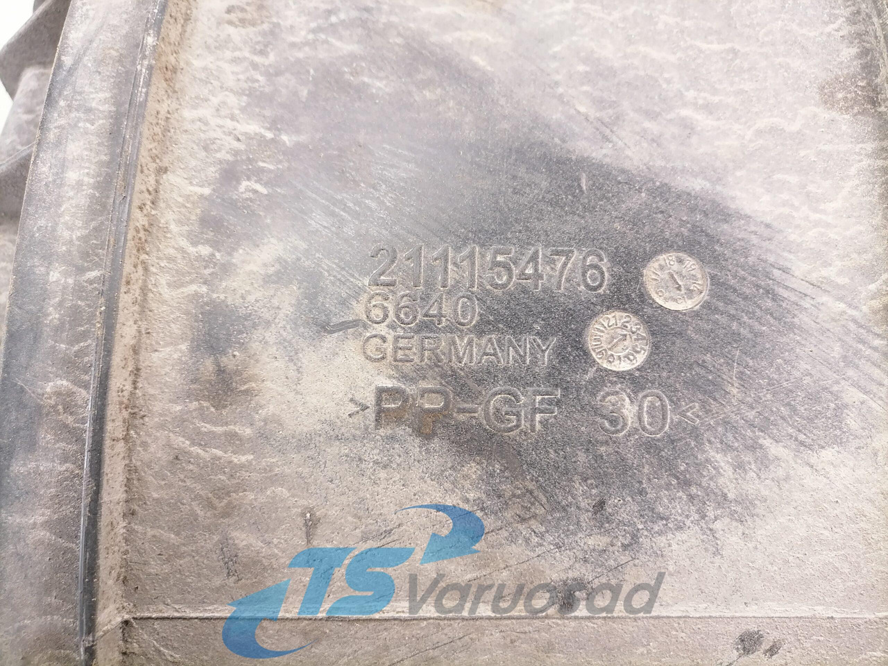 Volvo Air filter housing 21115476 - Система впуска для Грузовиков: фото 4 Volvo Air filter housing 21115476 - Система впуска для Грузовиков: фото 4