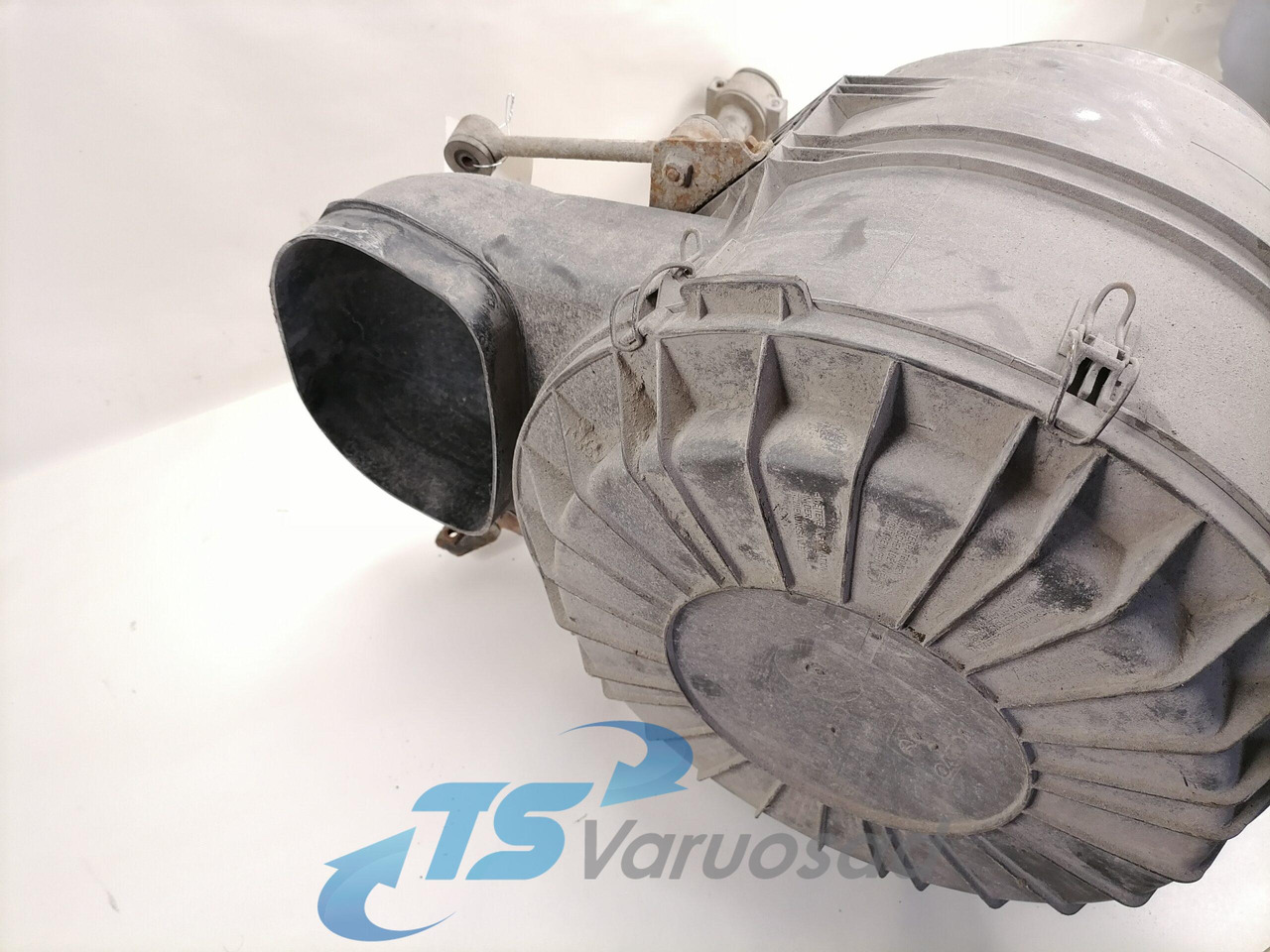 Volvo Air filter housing 21115476 - Система впуска для Грузовиков: фото 5 Volvo Air filter housing 21115476 - Система впуска для Грузовиков: фото 5