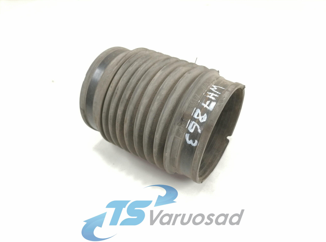 Volvo Air intake 20733796 - Система впуска для Грузовиков: фото 1 Volvo Air intake 20733796 - Система впуска для Грузовиков: фото 1