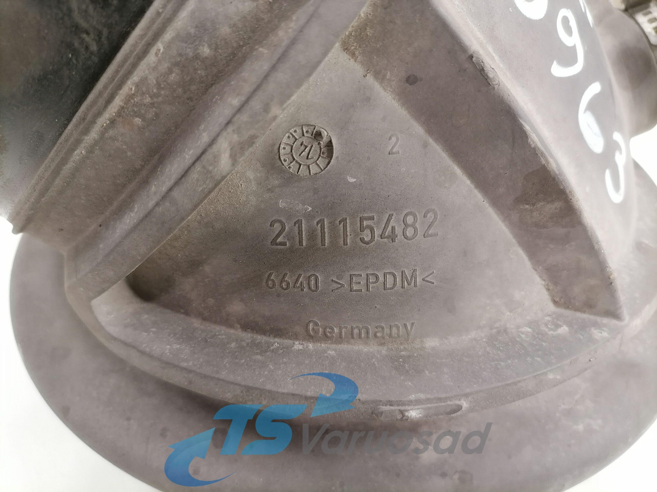 Volvo Air intake 21115482 - Система впуска для Грузовиков: фото 3 Volvo Air intake 21115482 - Система впуска для Грузовиков: фото 3