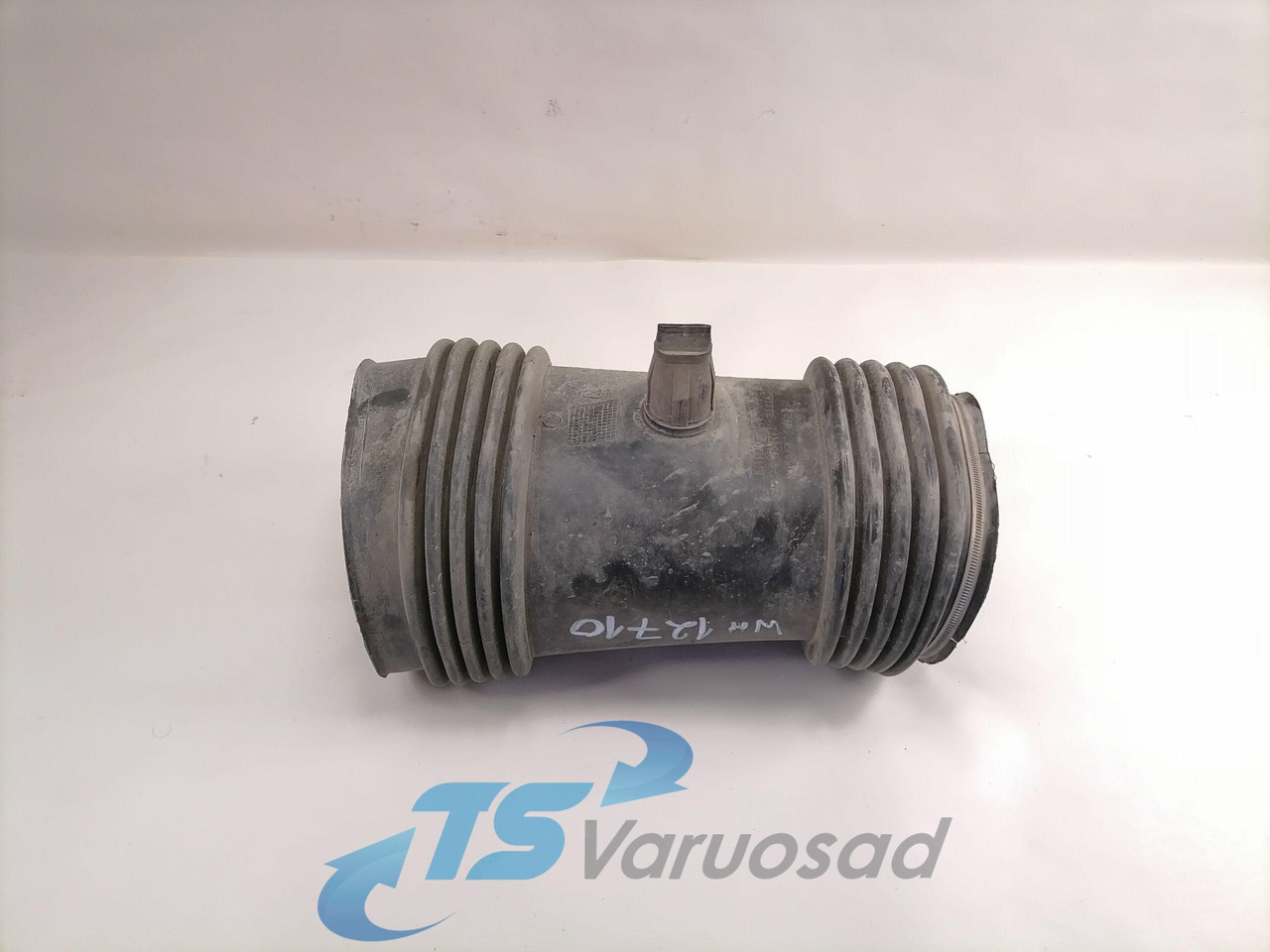 Volvo Air intake 21116214 - Система впуска для Грузовиков: фото 1 Volvo Air intake 21116214 - Система впуска для Грузовиков: фото 1