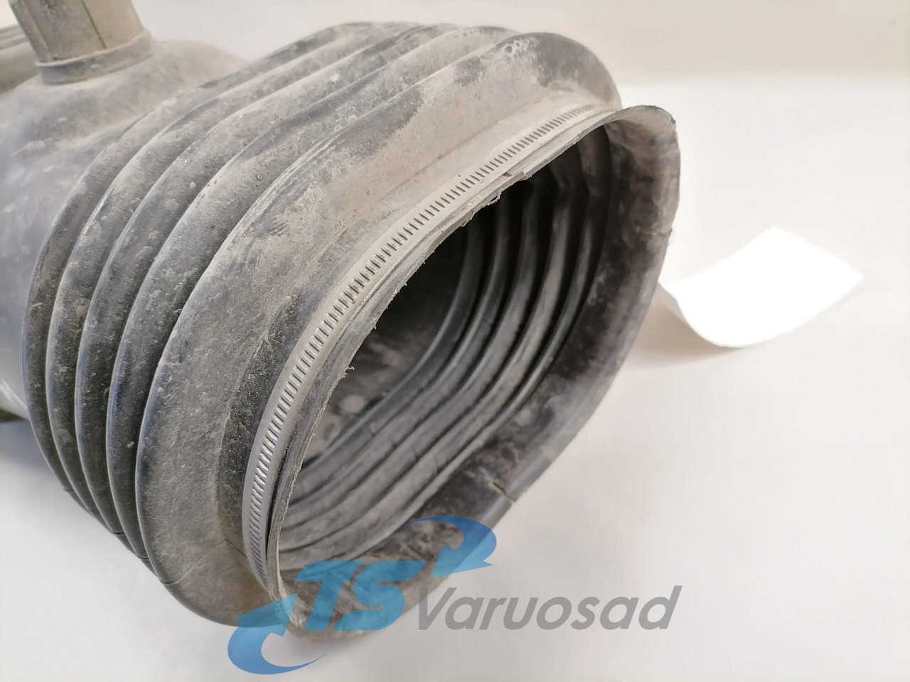 Volvo Air intake 21116214 - Система впуска для Грузовиков: фото 4 Volvo Air intake 21116214 - Система впуска для Грузовиков: фото 4
