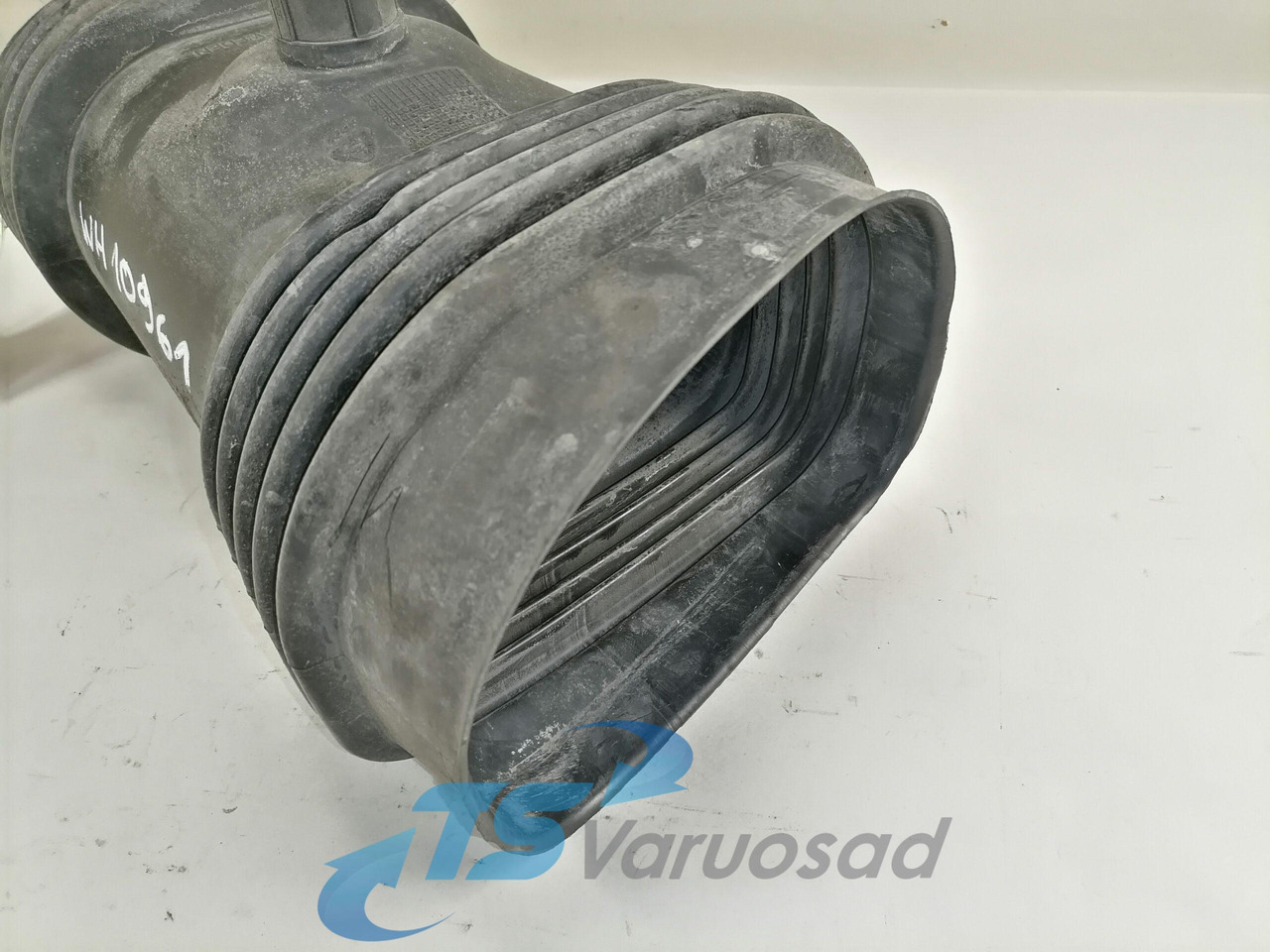 Volvo Air intake 21199194 - Система впуска для Грузовиков: фото 2 Volvo Air intake 21199194 - Система впуска для Грузовиков: фото 2