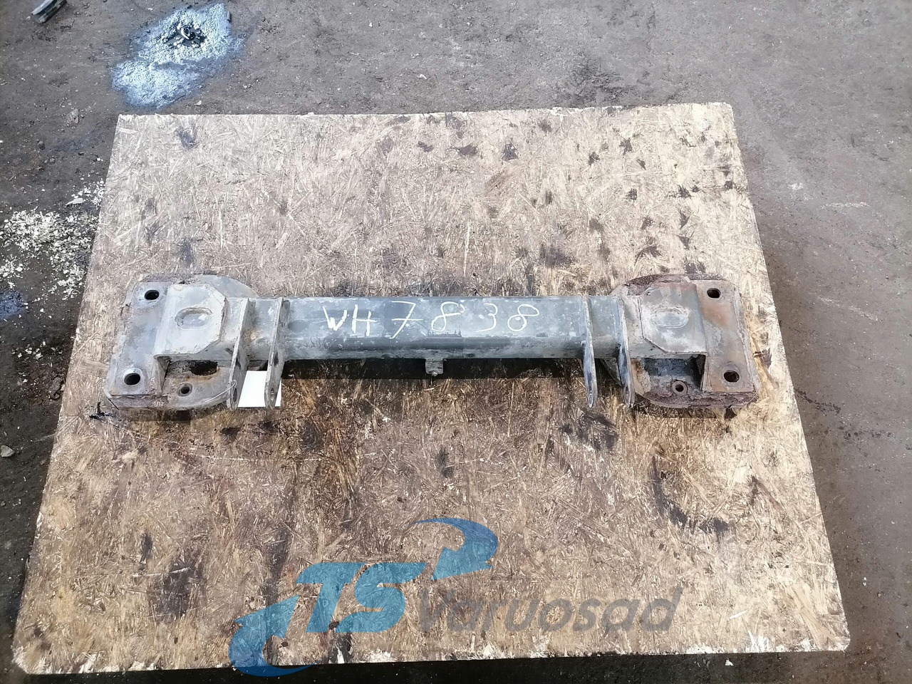 Volvo Air spring bracket 20571692 - Воздушная подвеска для Грузовиков: фото 1 Volvo Air spring bracket 20571692 - Воздушная подвеска для Грузовиков: фото 1
