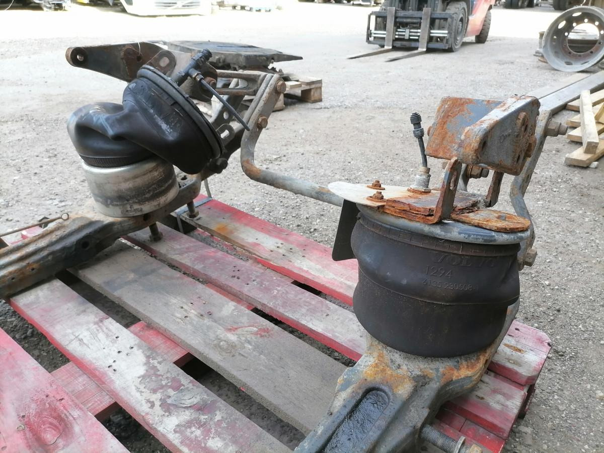 Volvo Air spring bracket 82054188 - Воздушная подвеска для Грузовиков: фото 4 Volvo Air spring bracket 82054188 - Воздушная подвеска для Грузовиков: фото 4